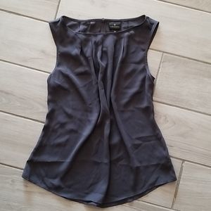 (3 for $10) Sleeveless blouse